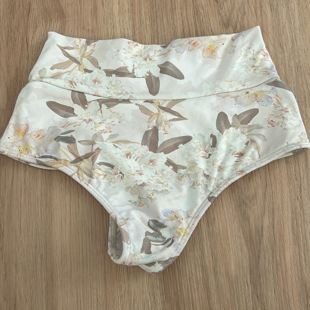 Montce floral high waisted bottoms
